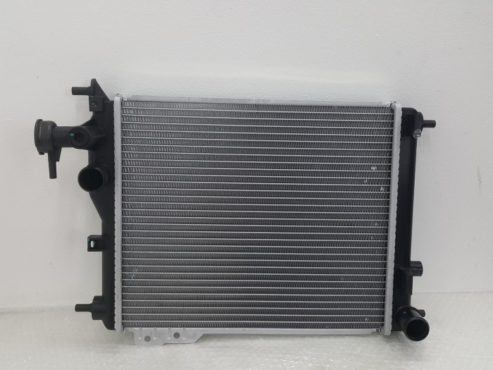 Радиатор охлаждения механика 1.0-1.6 GETZ 02-12