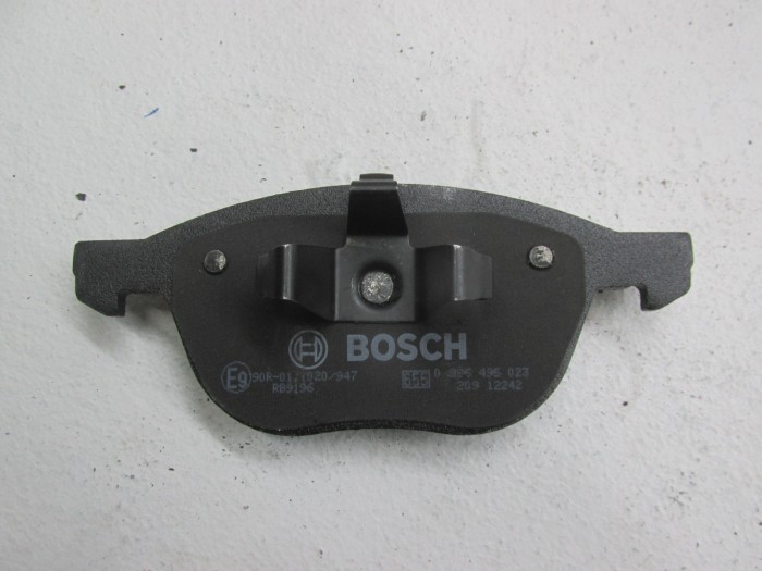 Колодки тормозные передние  (1.4-2.0), FOC-3 (1.6) ,  (BOSCH)