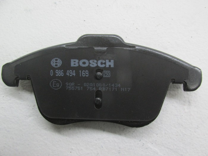 Колодки тормозные передние к-кт , S-MAX\GAL 06- 1,6-2,5 (BOSCH)