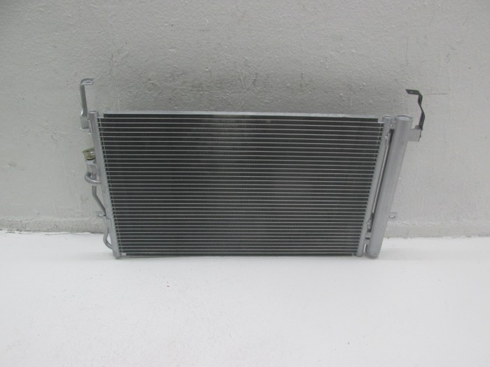 Радиатор кондиционера ELANTRA 3 00-10