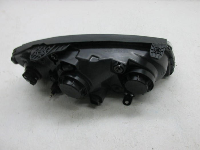 Фара механическая  седан (XD) черная левая  ELANTRA 3 04-10