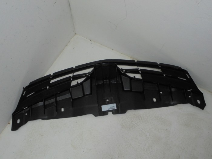 Решетка радиатора  внутренняя часть COROLLA седан 10-13