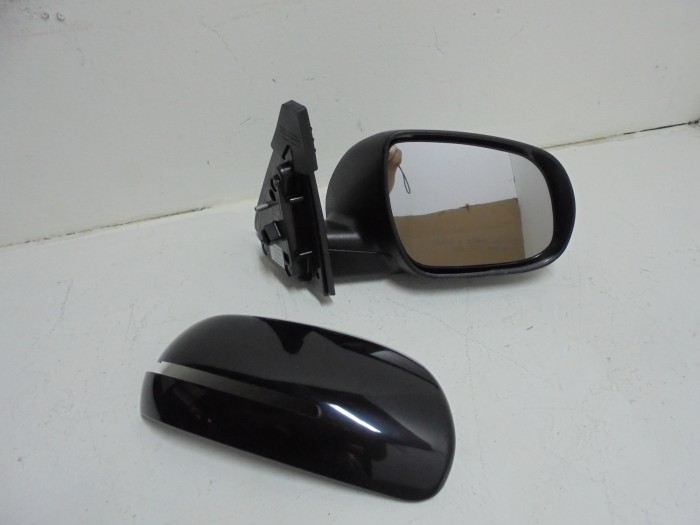 Зеркало электрическое купе (с обогревом, с диодным указателем) правое  KIA CERATO 11-13