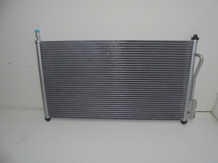 Радиатор кондиционера COLT 04-10