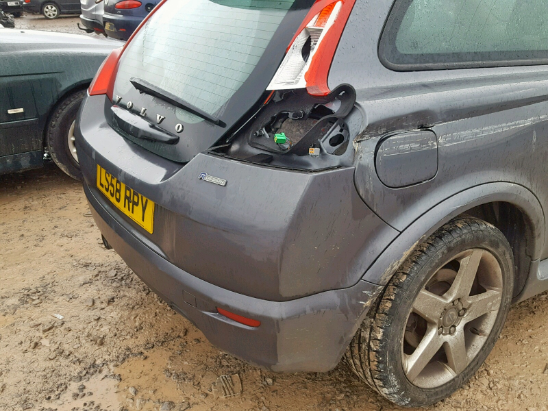 T37, Volvo C30 2008, 1.8, бензин, МКПП