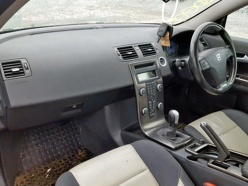 T37, Volvo C30 2008, 1.8, бензин, МКПП