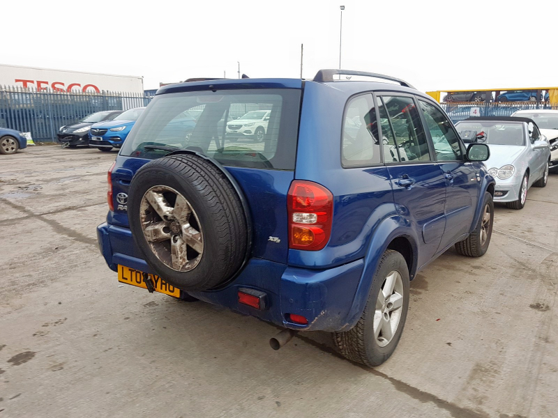 B394, Toyota RAV 4 2004, 2.0, бензин, АКПП