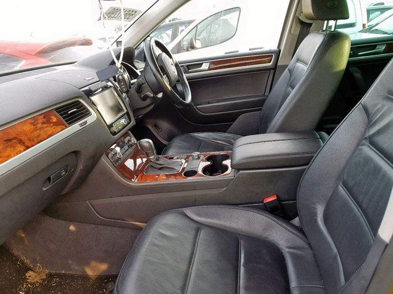 B438, VW Touareg 2010, 3.0, дизель, АКПП