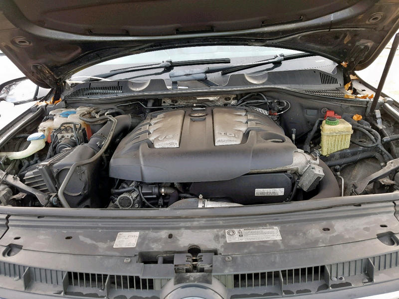 B438, VW Touareg 2010, 3.0, дизель, АКПП