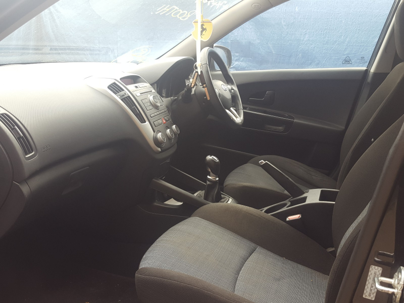 B525, Kia Ceed 2011, 1.4, бензин, МКПП