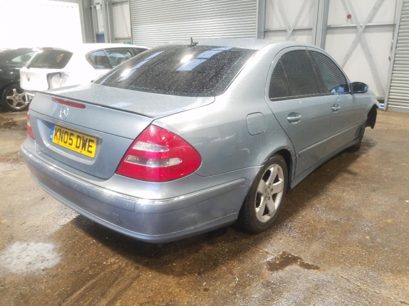 T369, Mercedes Benz E 2005, 2.1, дизель, АКПП