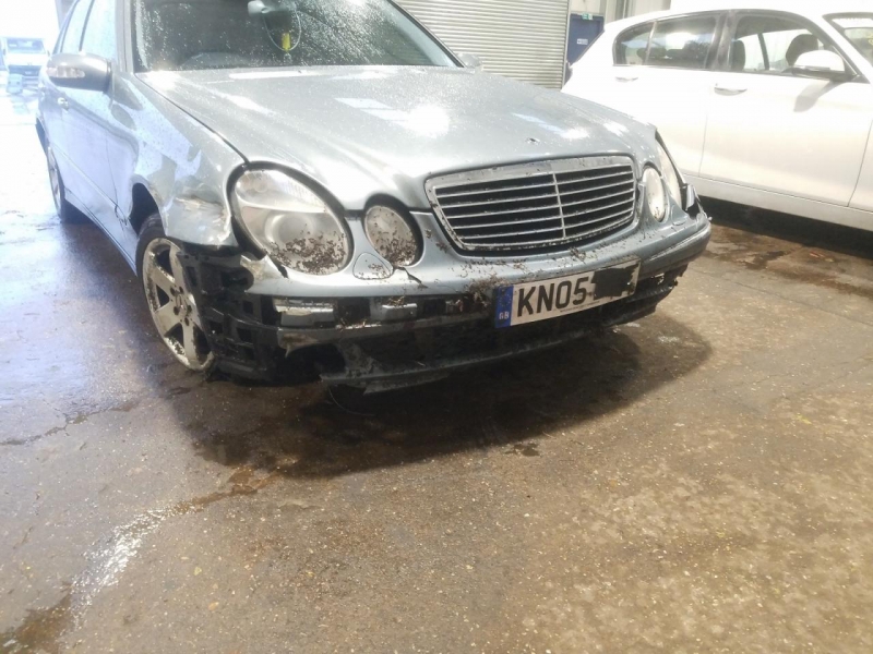 T369, Mercedes Benz E 2005, 2.1, дизель, АКПП