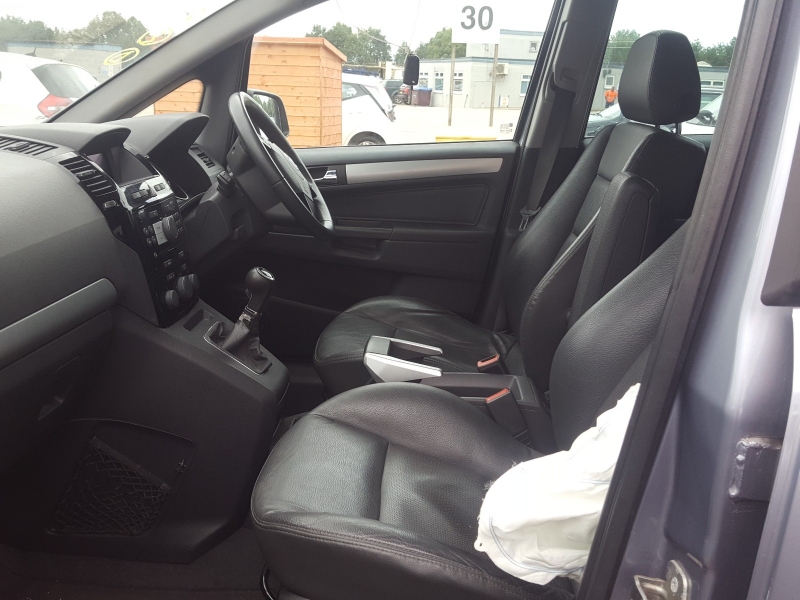 T487, Opel Zafira 2009, 1.8, бензин, МКПП
