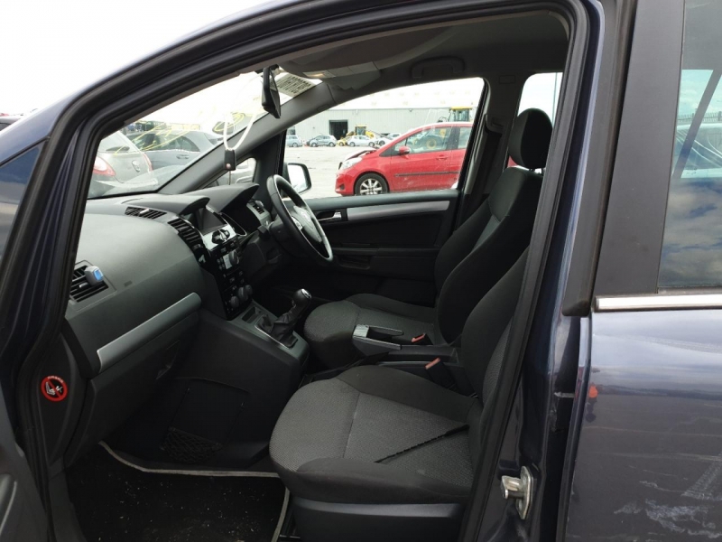 B722, Opel Zafira 2010, 1.8, бензин, МКПП