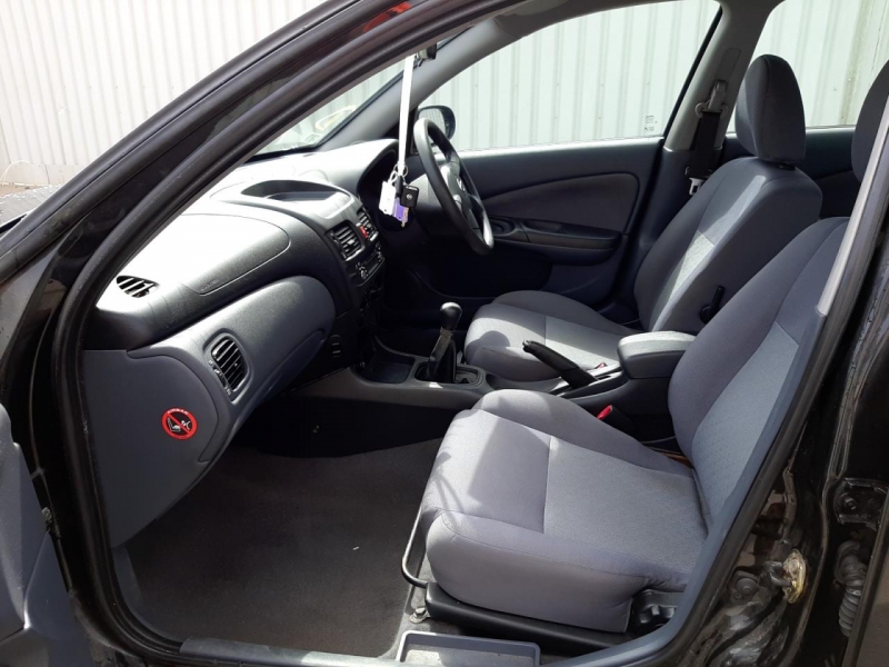 V68, Nissan Almera 2004, 1.5, бензин, МКПП