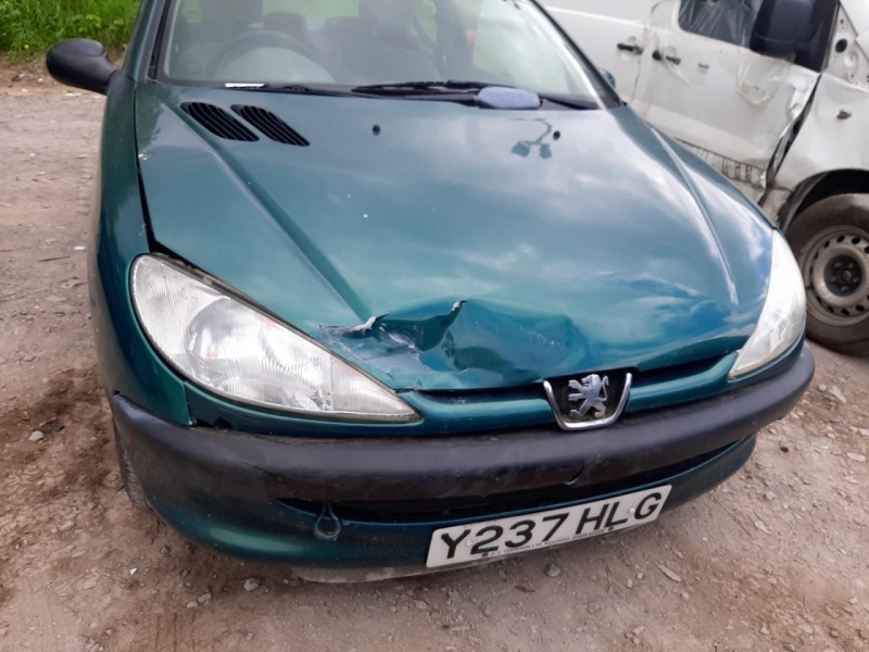 D634, Peugeot 206 2001, 1.4, бензин, МКПП