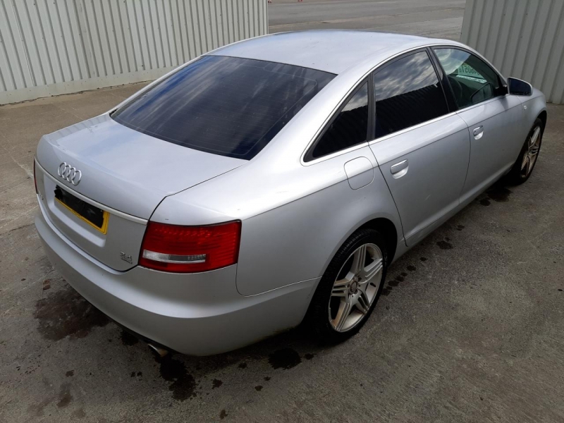 V104, Audi A6 2006, 2.4, бензин, МКПП