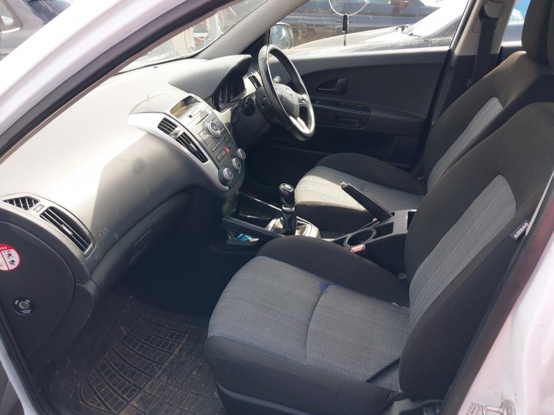 N47, Kia Ceed 2012, 1.4, бензин, МКПП