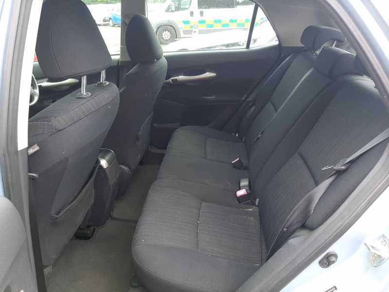 F800, Toyota Auris 2008, 1.6, бензин, МКПП