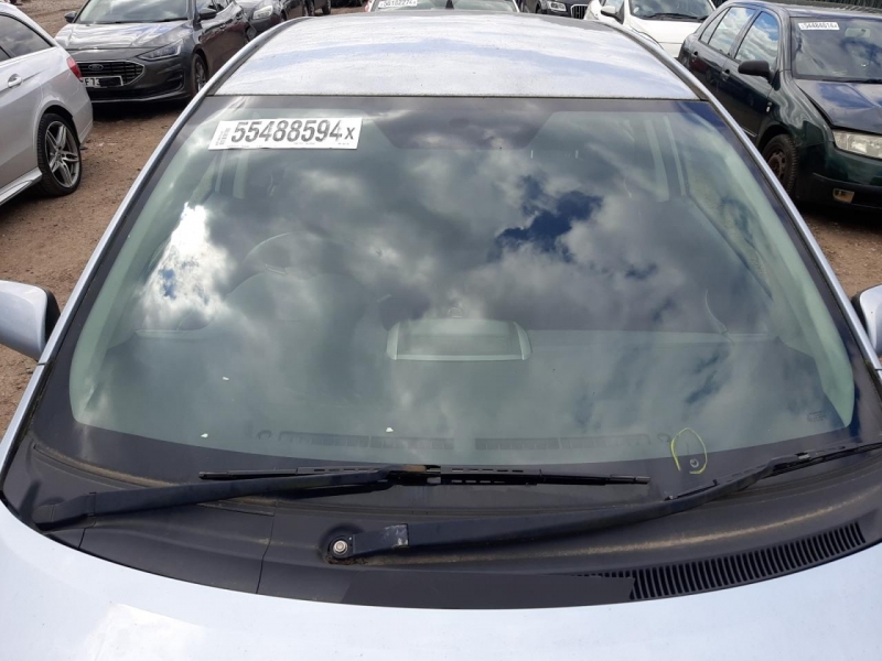 F800, Toyota Auris 2008, 1.6, бензин, МКПП