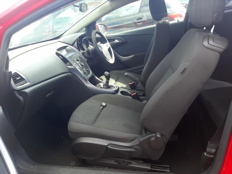 F807, Opel Astra 2012, 1.4, бензин, МКПП