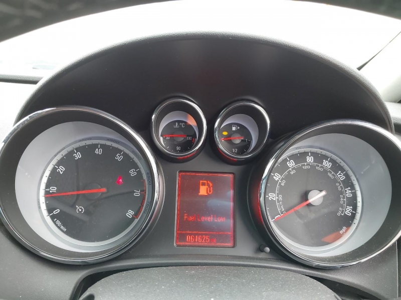 G913, Opel Astra 2011, 1.6, бензин, МКПП