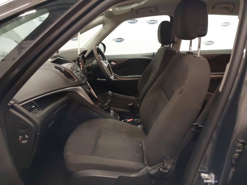 F884, Opel Zafira 2015, 1.8, бензин, МКПП