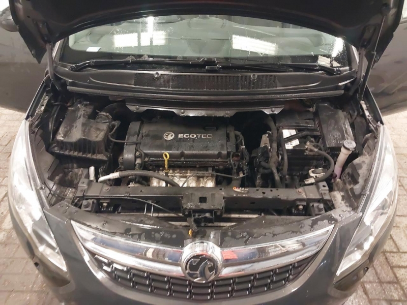 F884, Opel Zafira 2015, 1.8, бензин, МКПП
