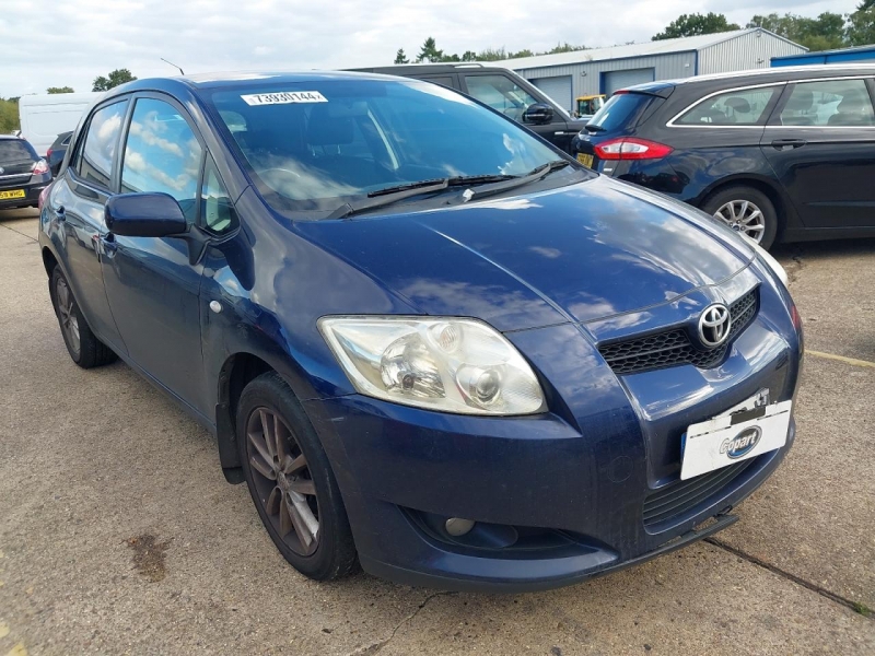 W64, Toyota Auris 2008, 1.4, дизель, МКПП