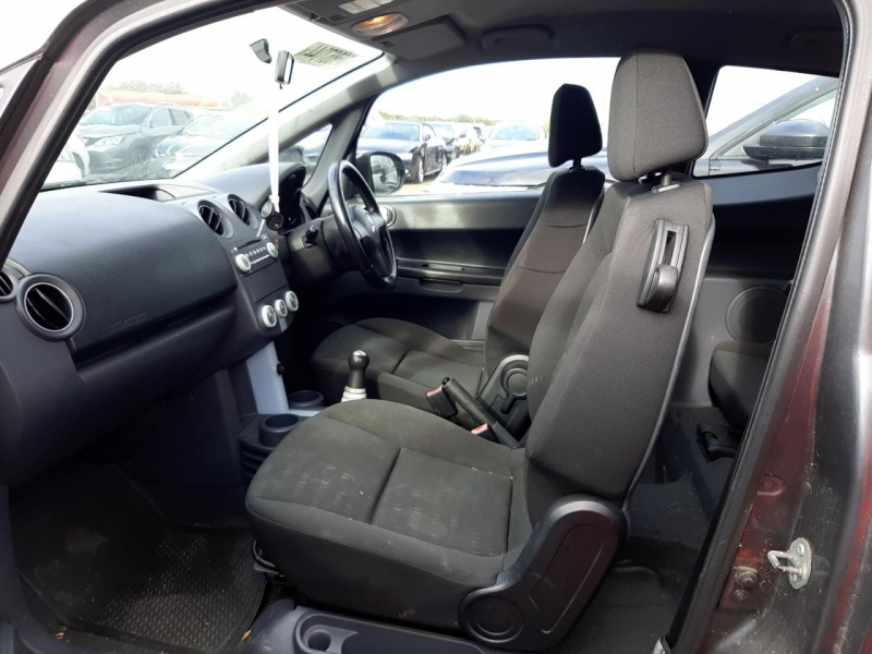 F907, Mitsubishi Colt 2005, 1.3, бензин, АКПП