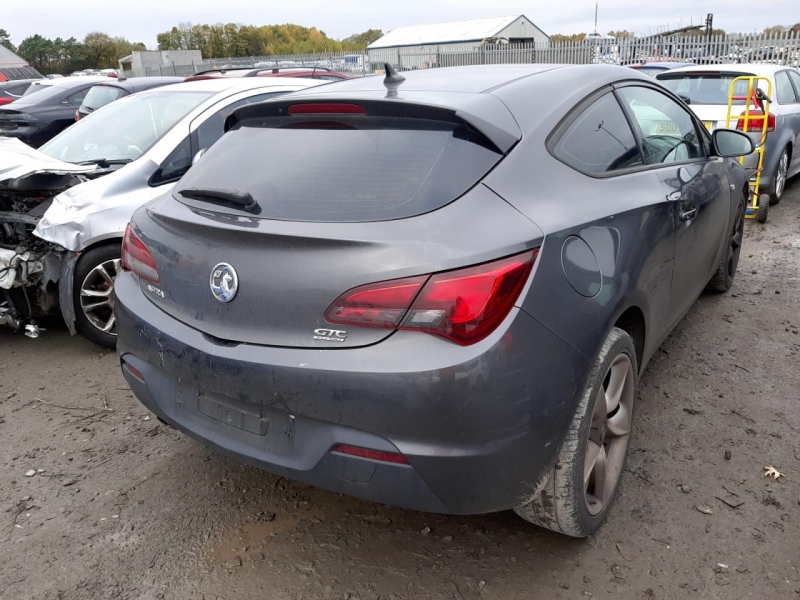 W95, Opel Astra 2012, 1.4, бензин, МКПП