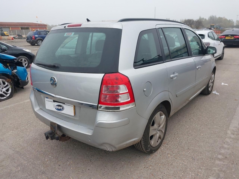 F926, Opel Zafira 2013, 1.8, бензин, МКПП