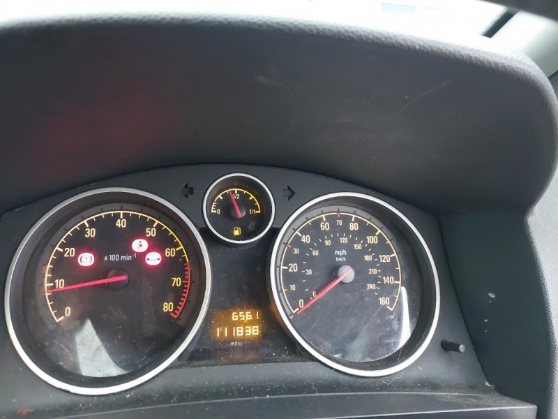 F926, Opel Zafira 2013, 1.8, бензин, МКПП