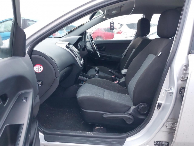 F938, Kia Ceed 2010, 1.6, бензин, МКПП