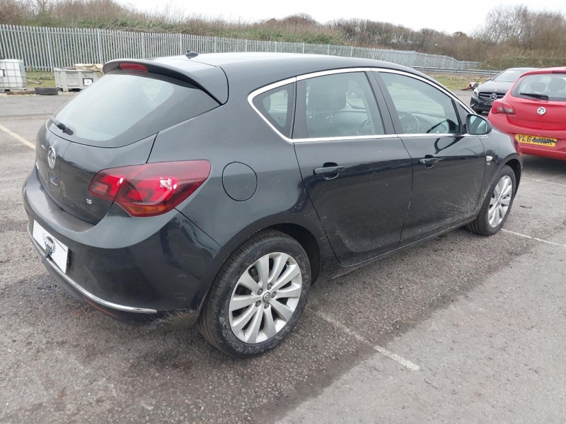 U7, Opel Astra 2013, 1.6, бензин, МКПП