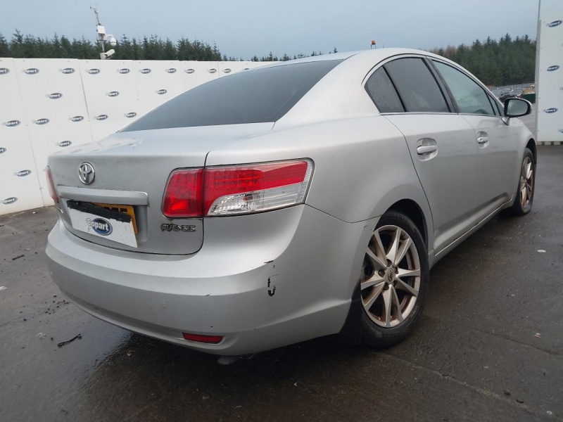 U9, Toyota Avensis 2010, 1.8, бензин, МКПП