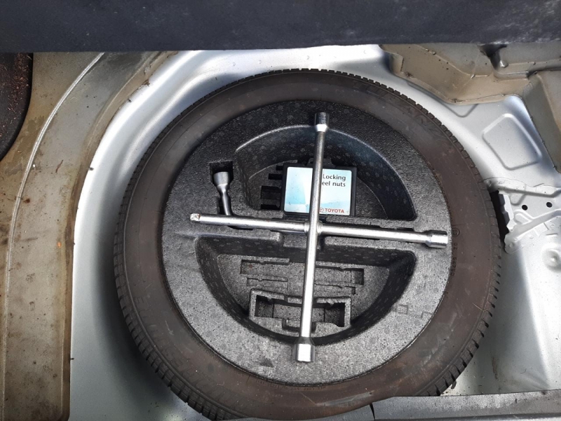 W116, Toyota Avensis 2004, 1.8, бензин, АКПП