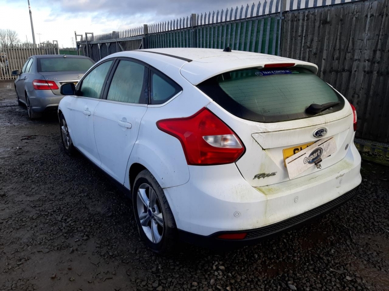 W124, Ford Focus 2011, 1.6, бензин, МКПП