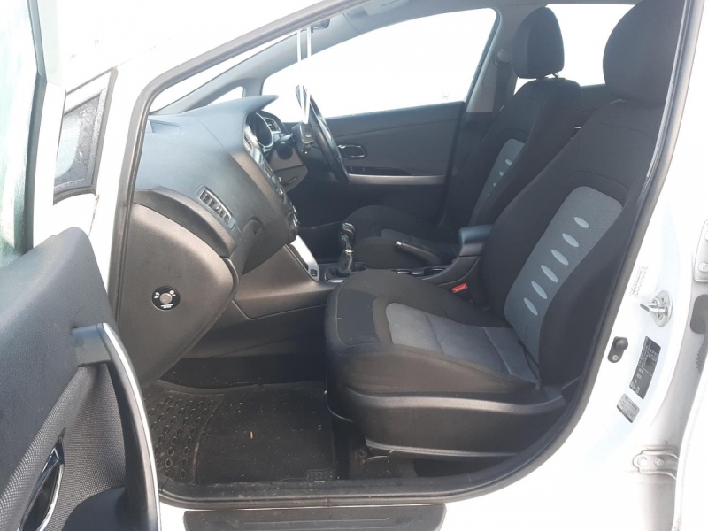 U29, Kia Ceed 2012, 1.6, дизель, МКПП