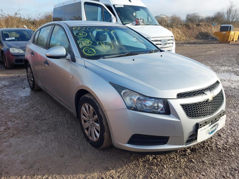 W136, Chevrolet Cruze 2011, 1.6, бензин, МКПП