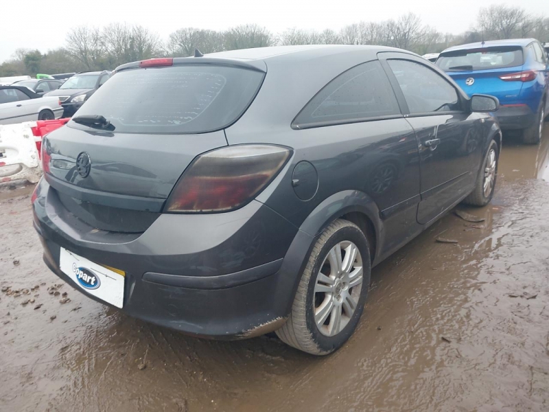 U46, Opel Astra 2009, 1.8, бензин, АКПП