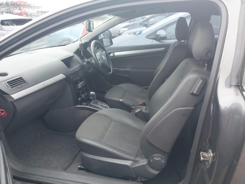 U46, Opel Astra 2009, 1.8, бензин, АКПП