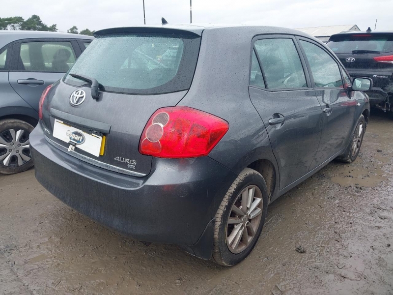 W176, Toyota Auris 2008, 1.6, бензин, МКПП
