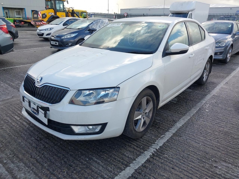 U61, Skoda Octavia 2015, 1.6, дизель, МКПП