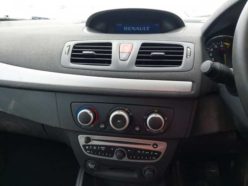 U71, Renault Megane 2009, 1.6, бензин, МКПП