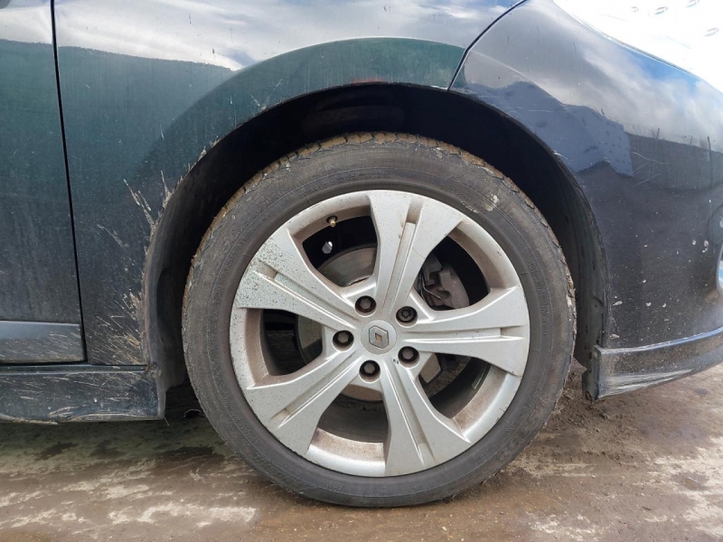 U71, Renault Megane 2009, 1.6, бензин, МКПП