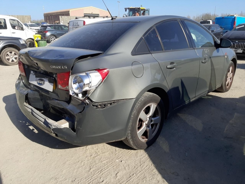 Y3, Chevrolet Cruze 2011, 1.6, бензин, АКПП