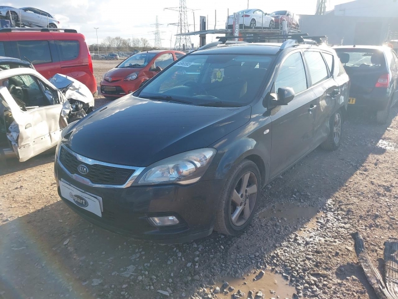 W205, Kia Ceed 2011, 1.6, дизель, МКПП