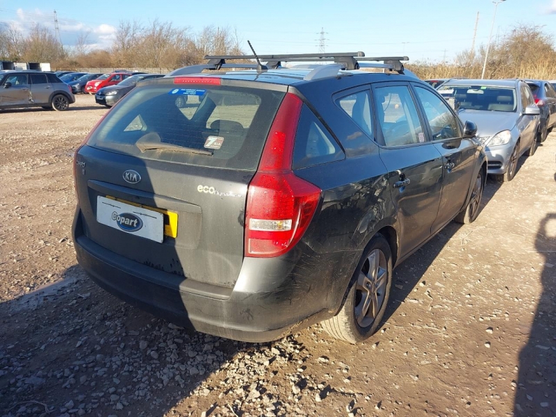 W205, Kia Ceed 2011, 1.6, дизель, МКПП
