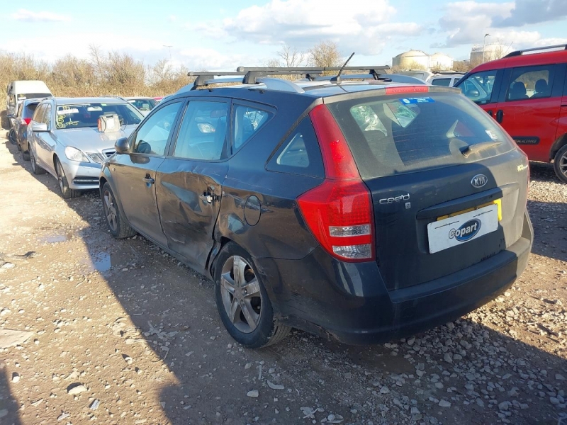 W205, Kia Ceed 2011, 1.6, дизель, МКПП